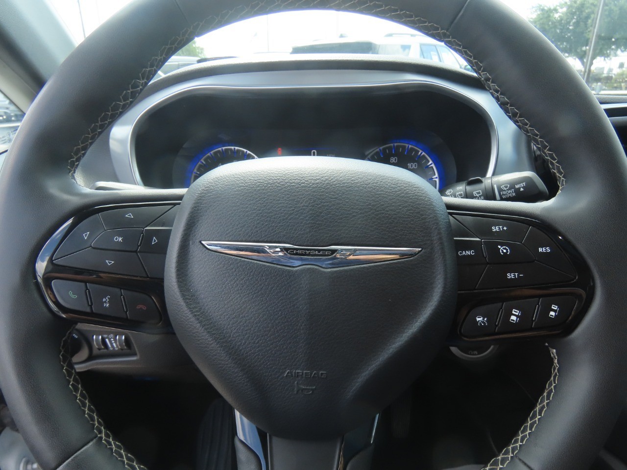2025 Chrysler Pacifica Limited Bright White Clearcoat at Planet Ford
