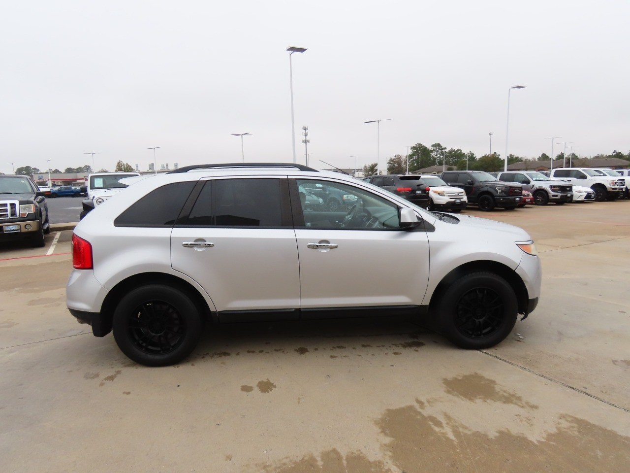 used 2011 Ford Edge car, priced at $7,999