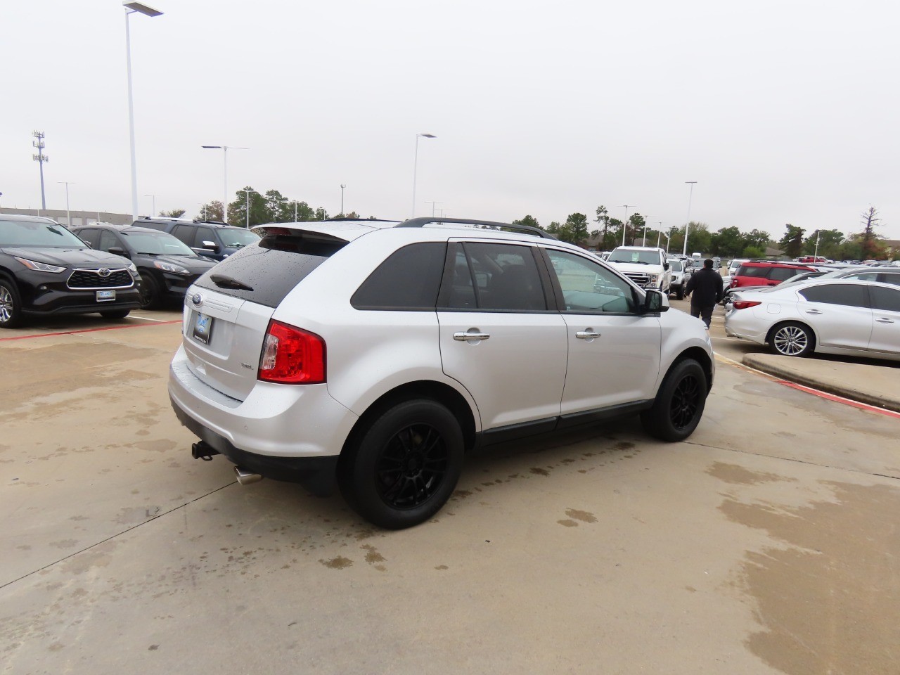 used 2011 Ford Edge car, priced at $7,999
