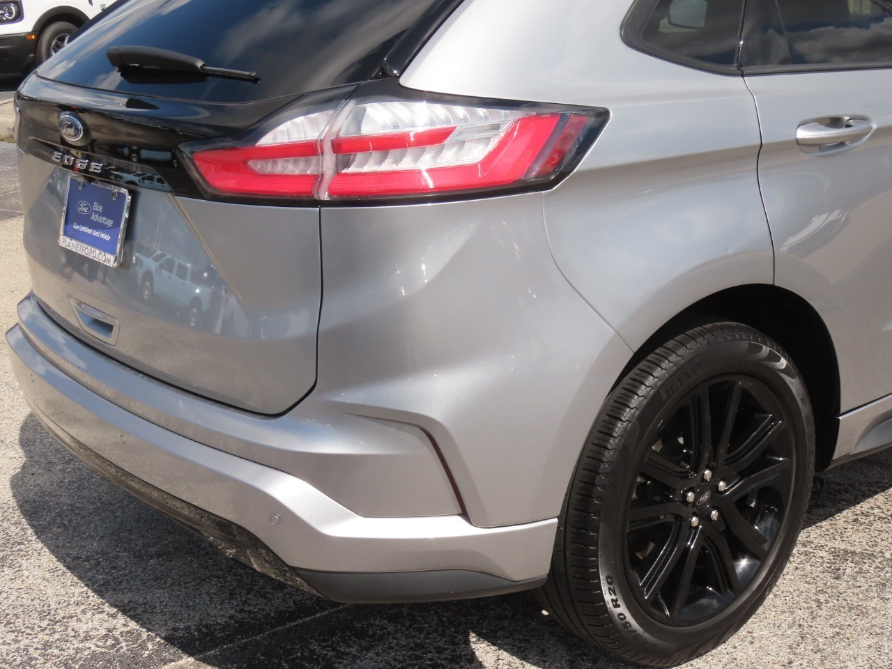 2023 Ford Edge ST-Line - 9
