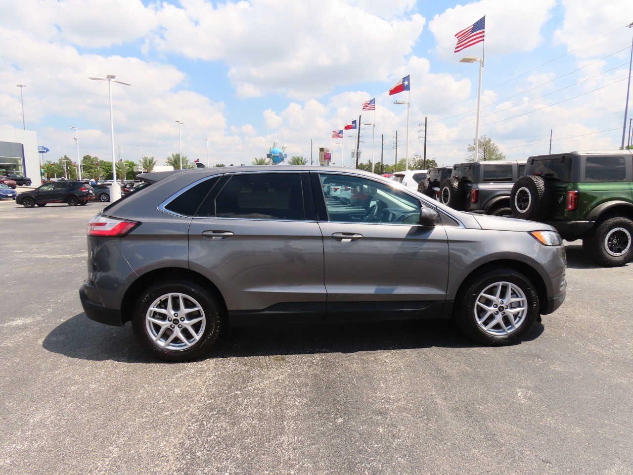 used 2024 Ford Edge car, priced at $26,999