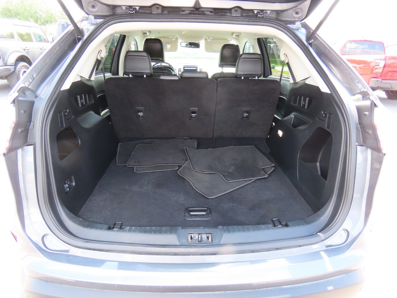 used 2024 Ford Edge car, priced at $26,999