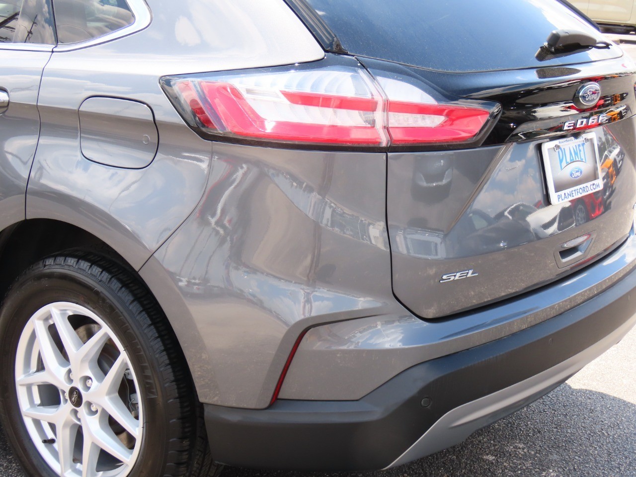 used 2024 Ford Edge car, priced at $26,999