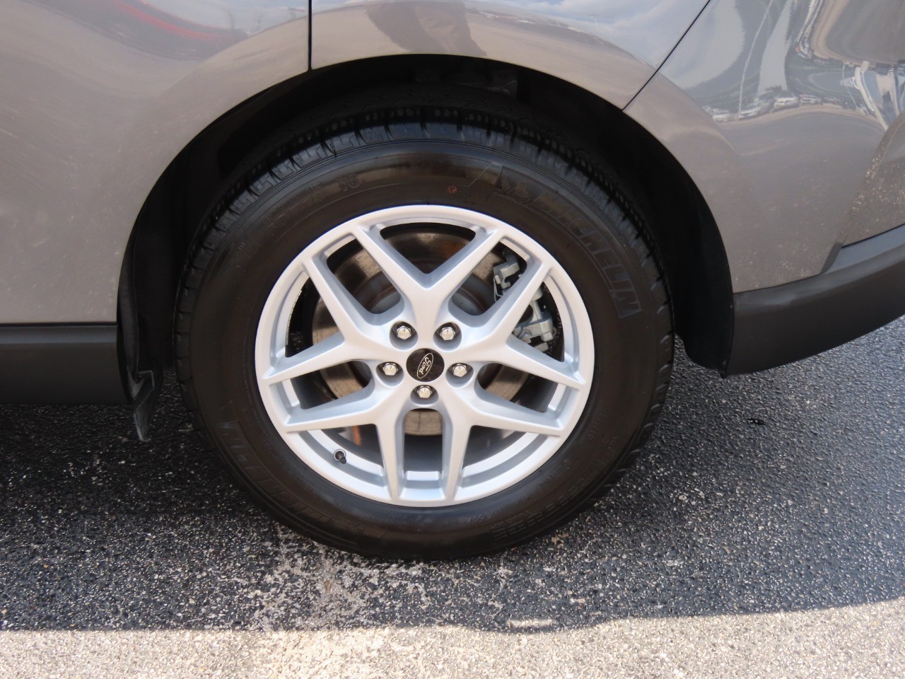 used 2024 Ford Edge car, priced at $26,999