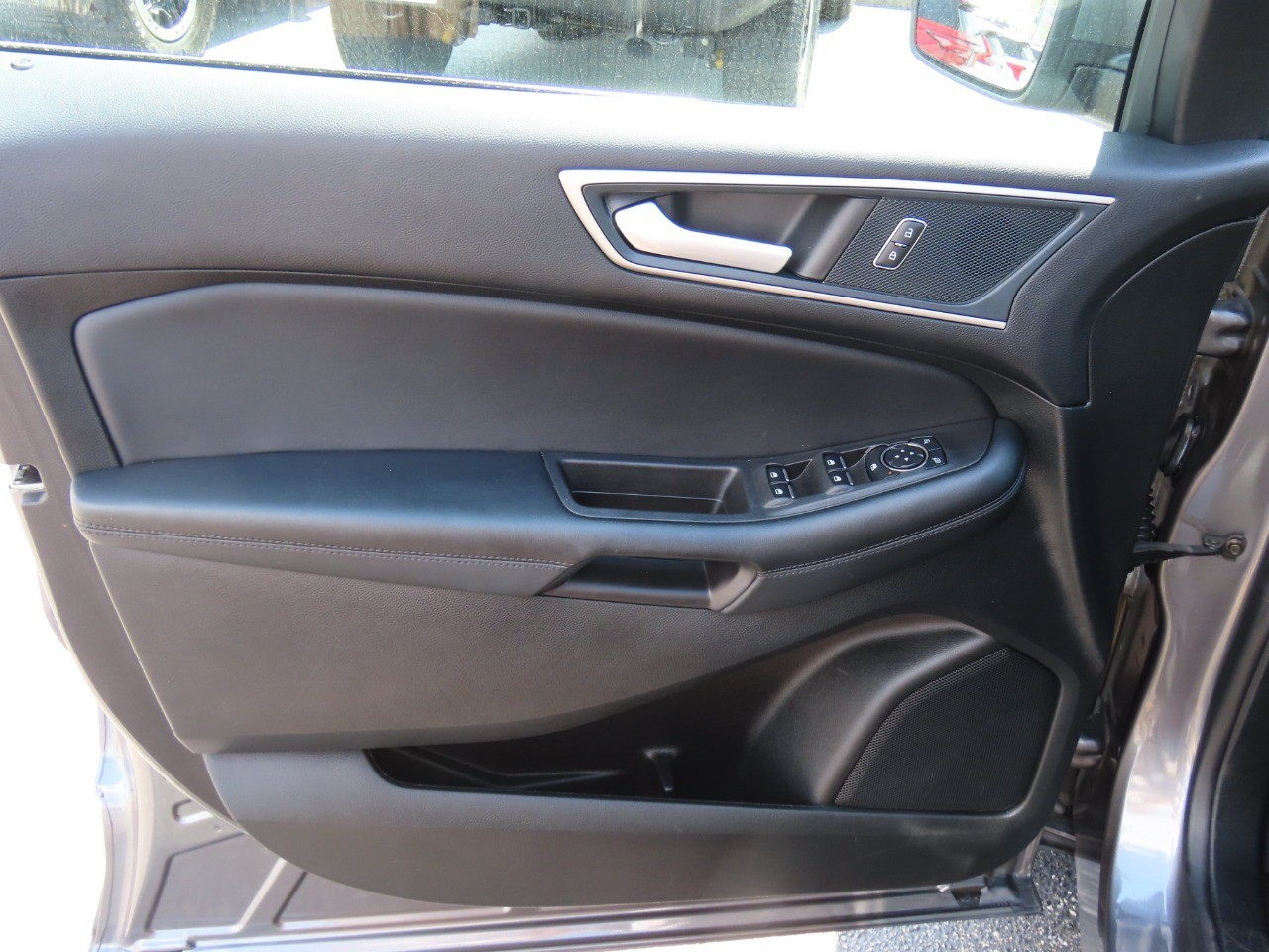 used 2024 Ford Edge car, priced at $26,999