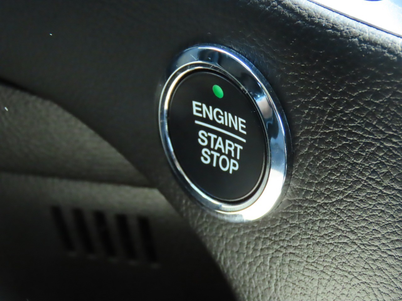 used 2024 Ford Edge car, priced at $28,999