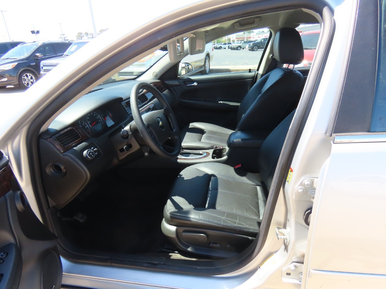 used 2016 Chevrolet Impala Limited car, priced at $9,999