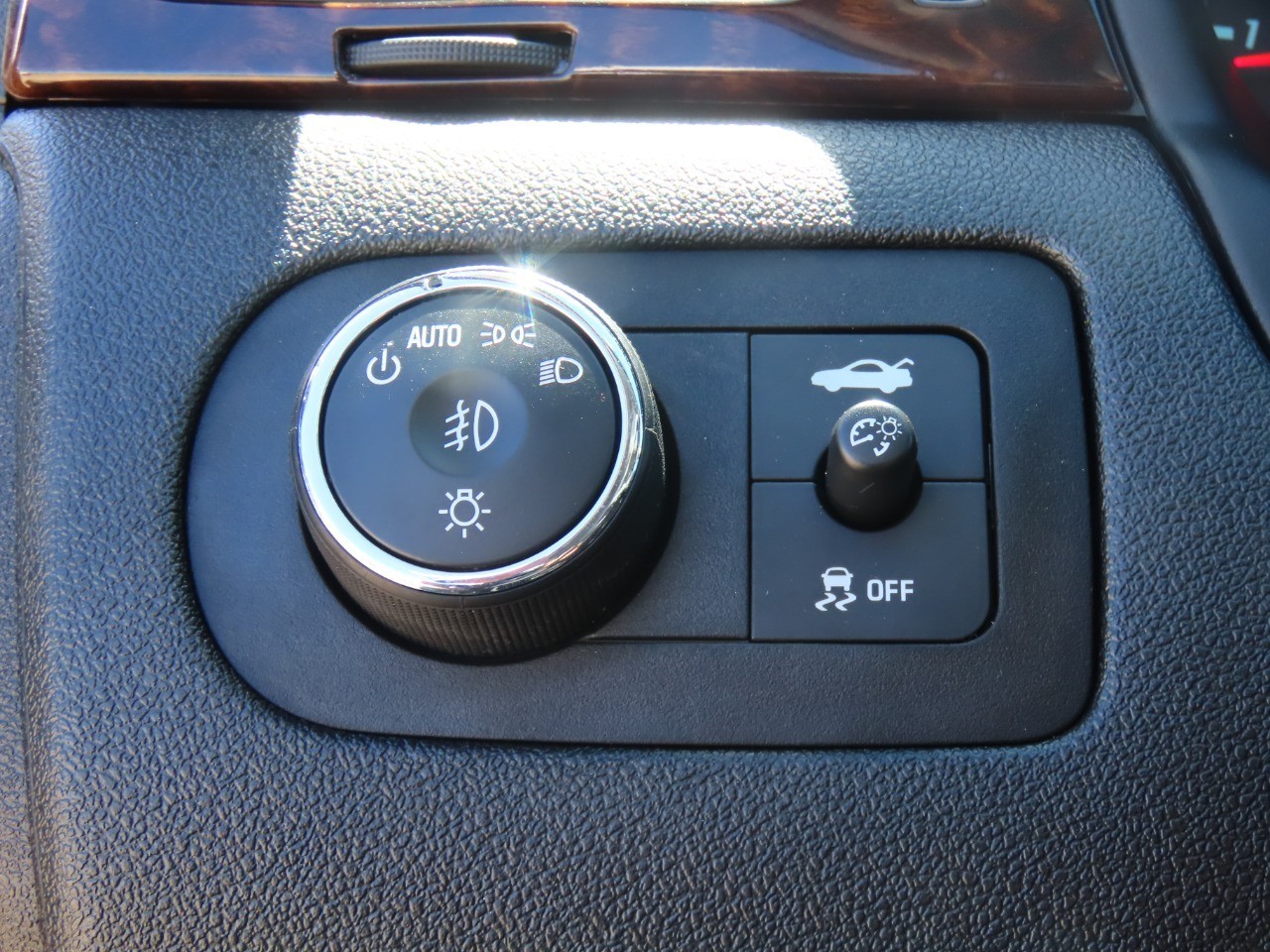 used 2016 Chevrolet Impala Limited car, priced at $9,999