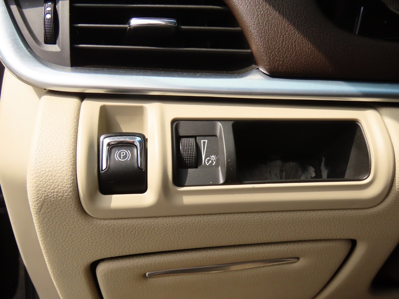 used 2015 Cadillac XTS car, priced at $16,999