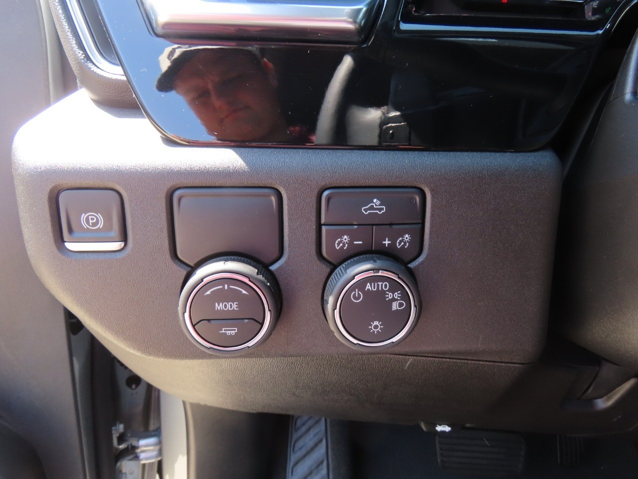 used 2024 Chevrolet Silverado 1500 car, priced at $39,999