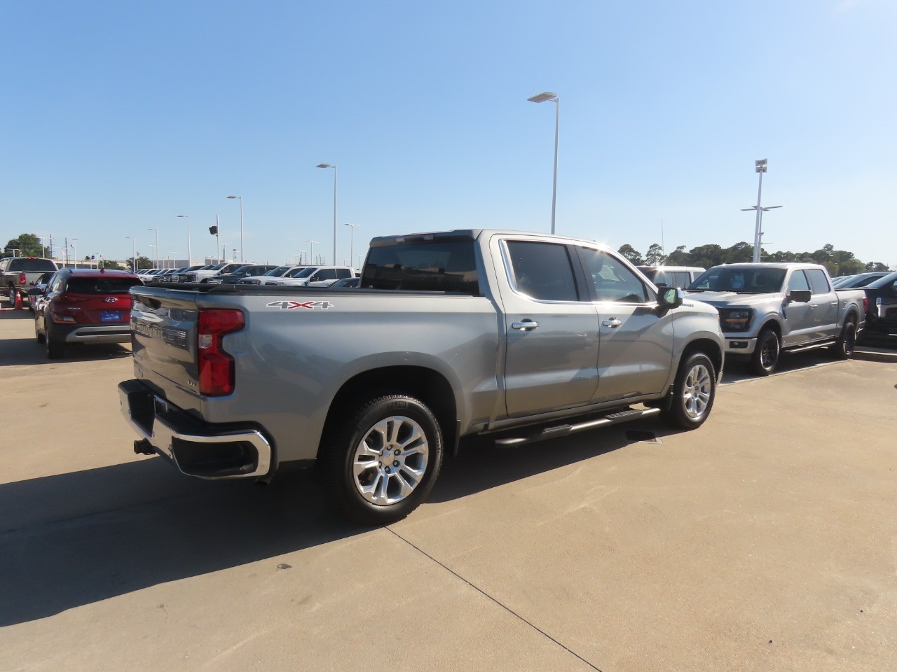 2024 Chevrolet Silverado 1500 LTZ - 8