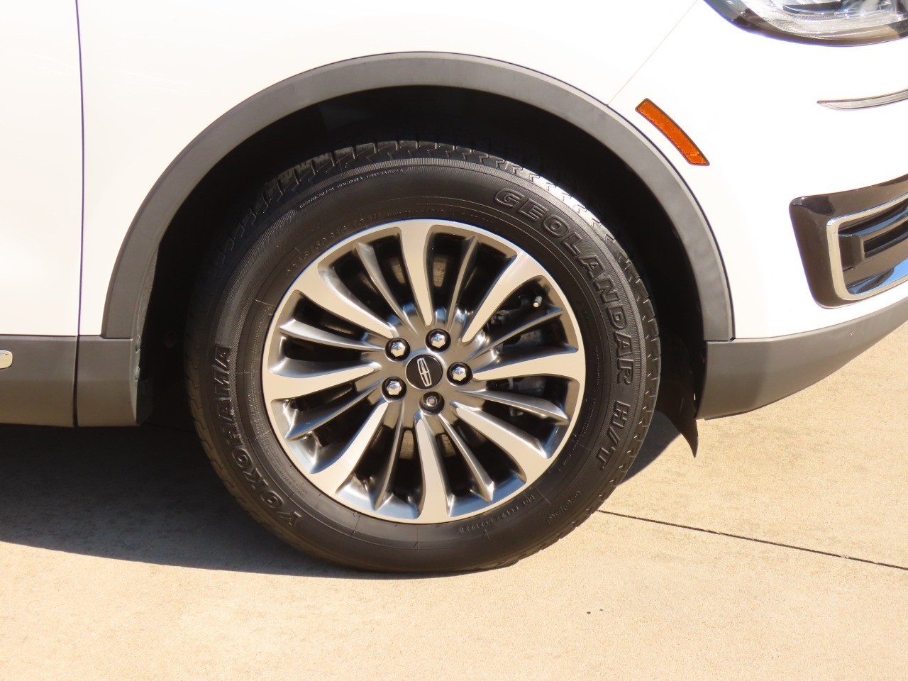 2020 Lincoln Nautilus Standard - 8