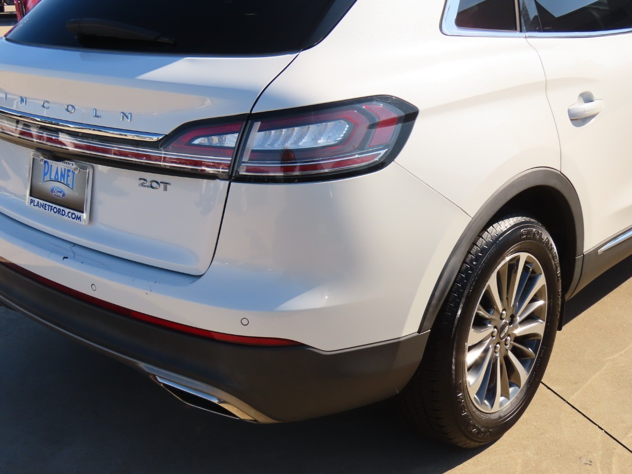 2020 Lincoln Nautilus Standard - 11