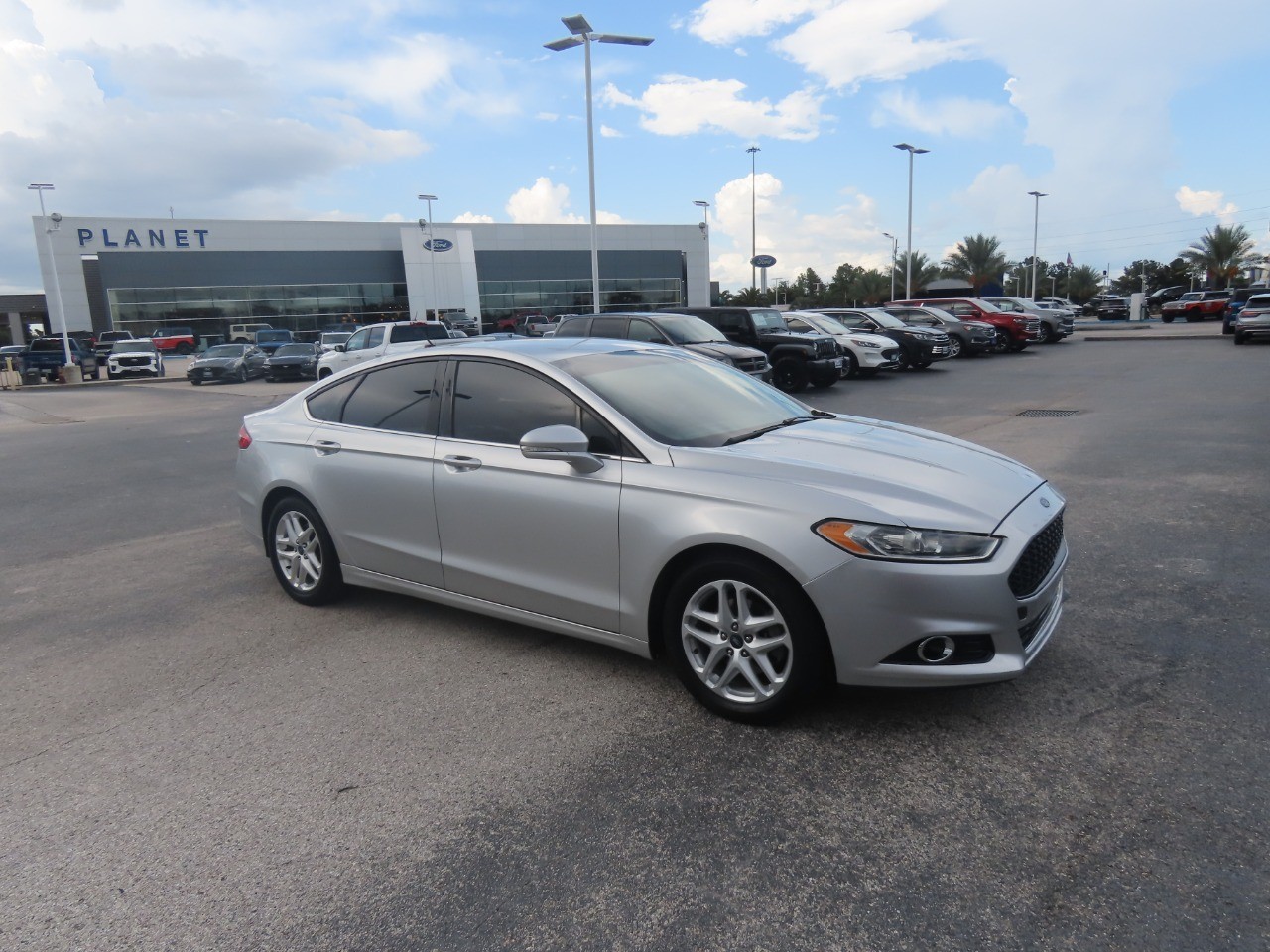 2014 Ford Fusion photo 7 of 30