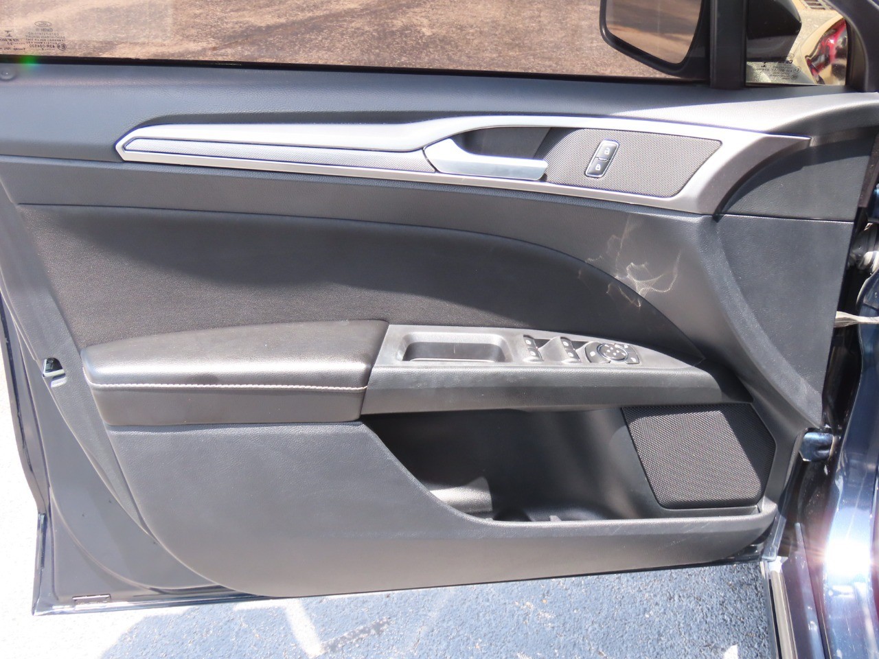 2020 Ford Fusion SE FWD photo