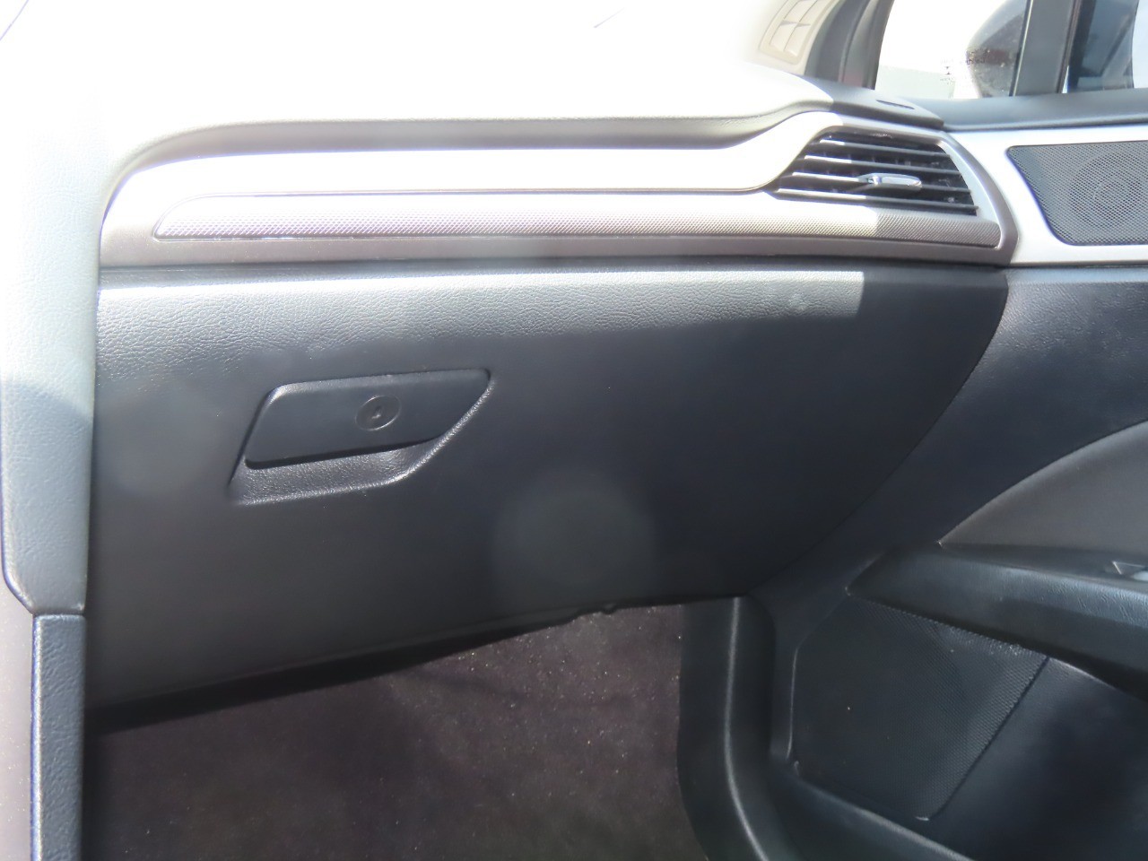 2020 Ford Fusion SE FWD photo