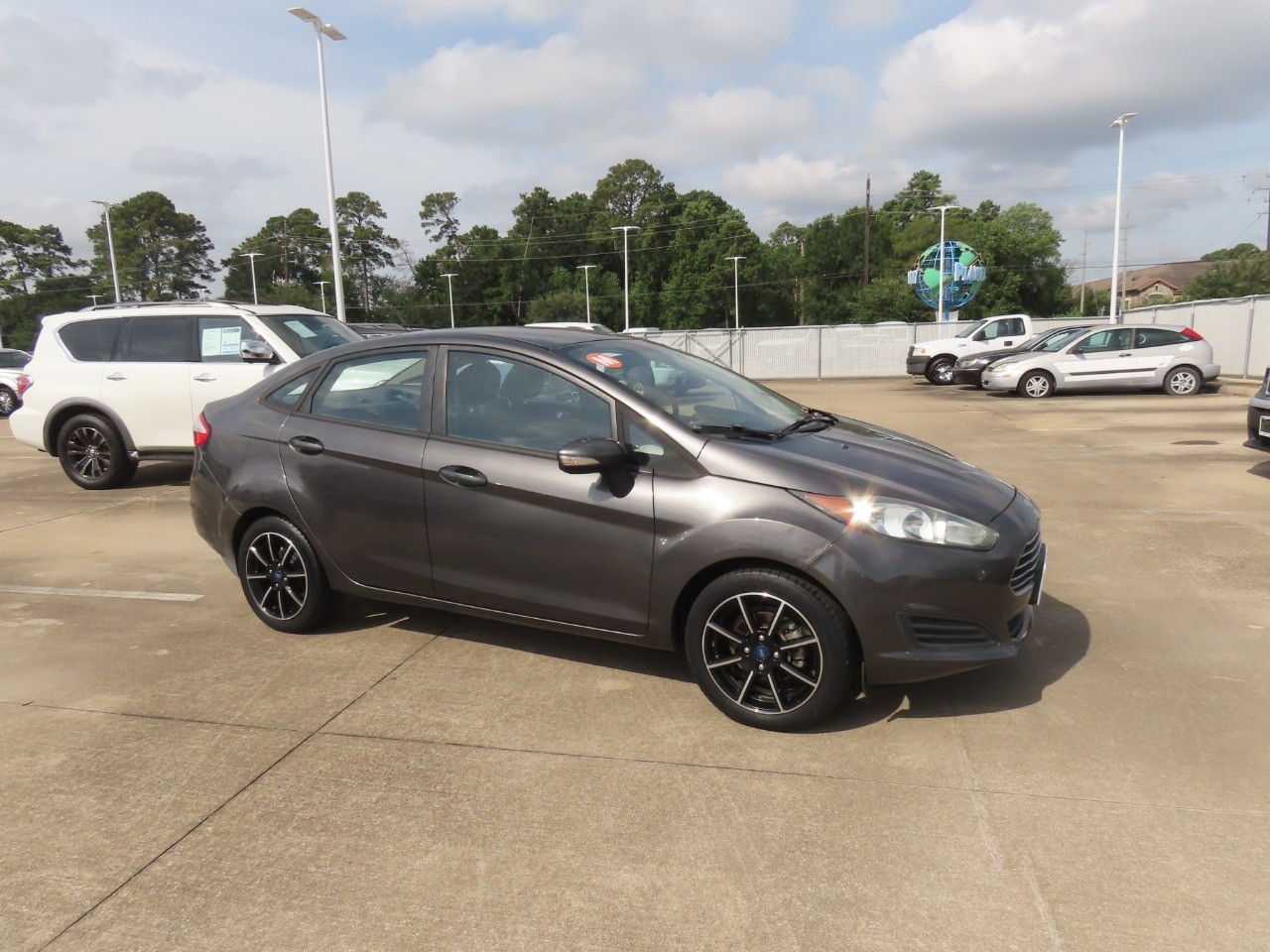 2015 Ford Fiesta SE - 6