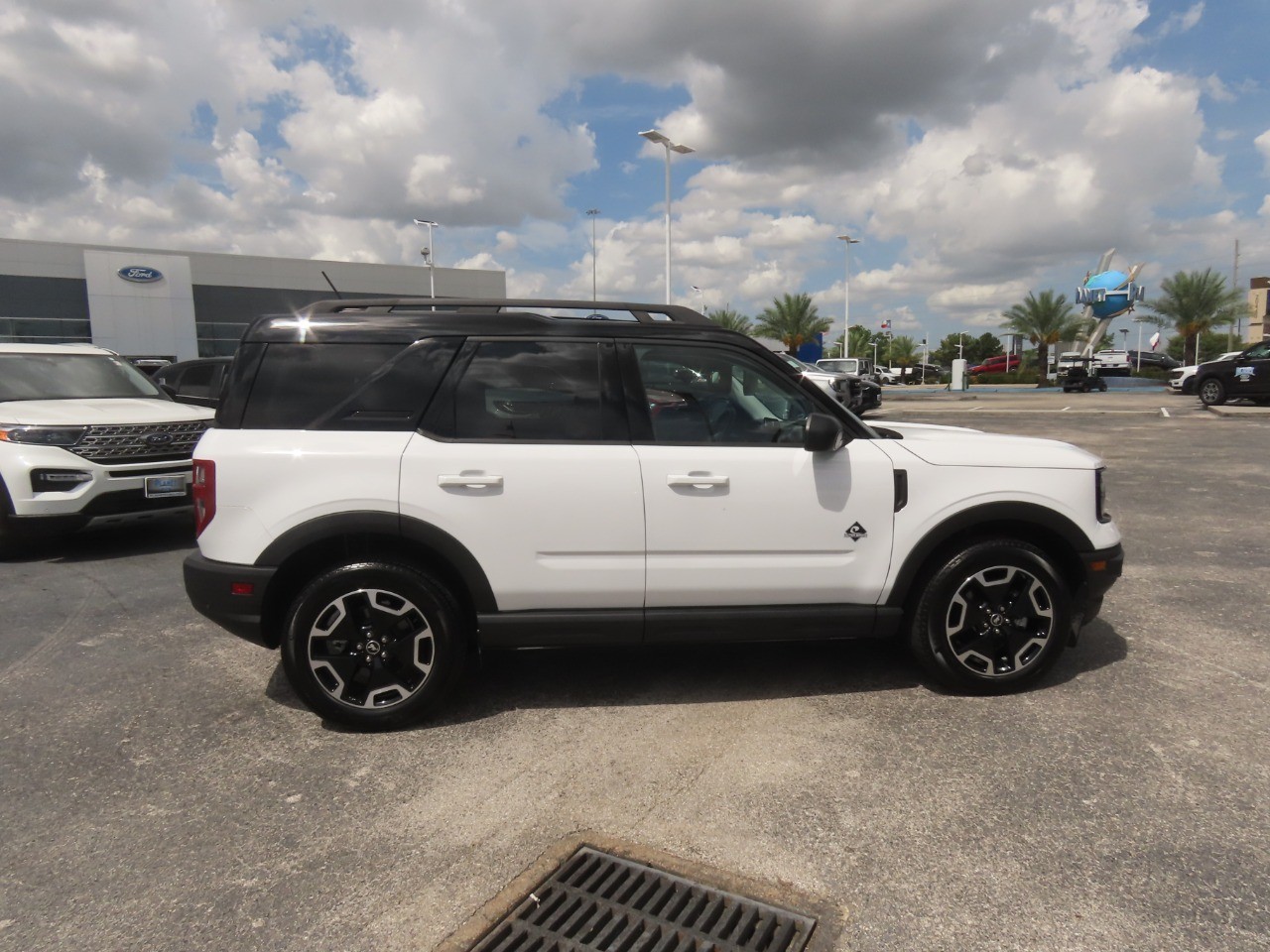 2024 Ford Bronco Sport Outer Banks Oxford White at Planet Ford