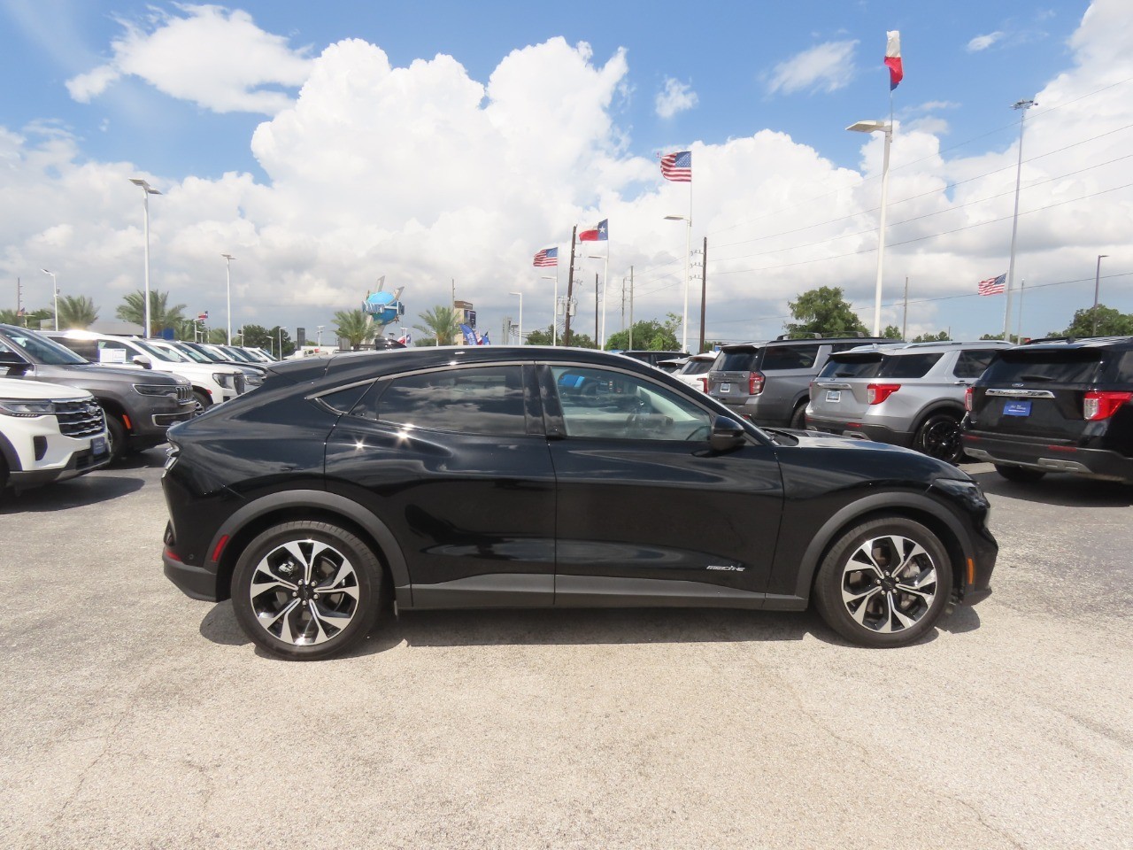 2024 Ford Mustang Mach-E Select - 9