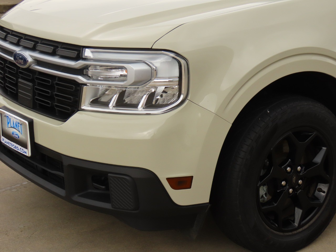 used 2024 Ford Maverick car, priced at $32,999