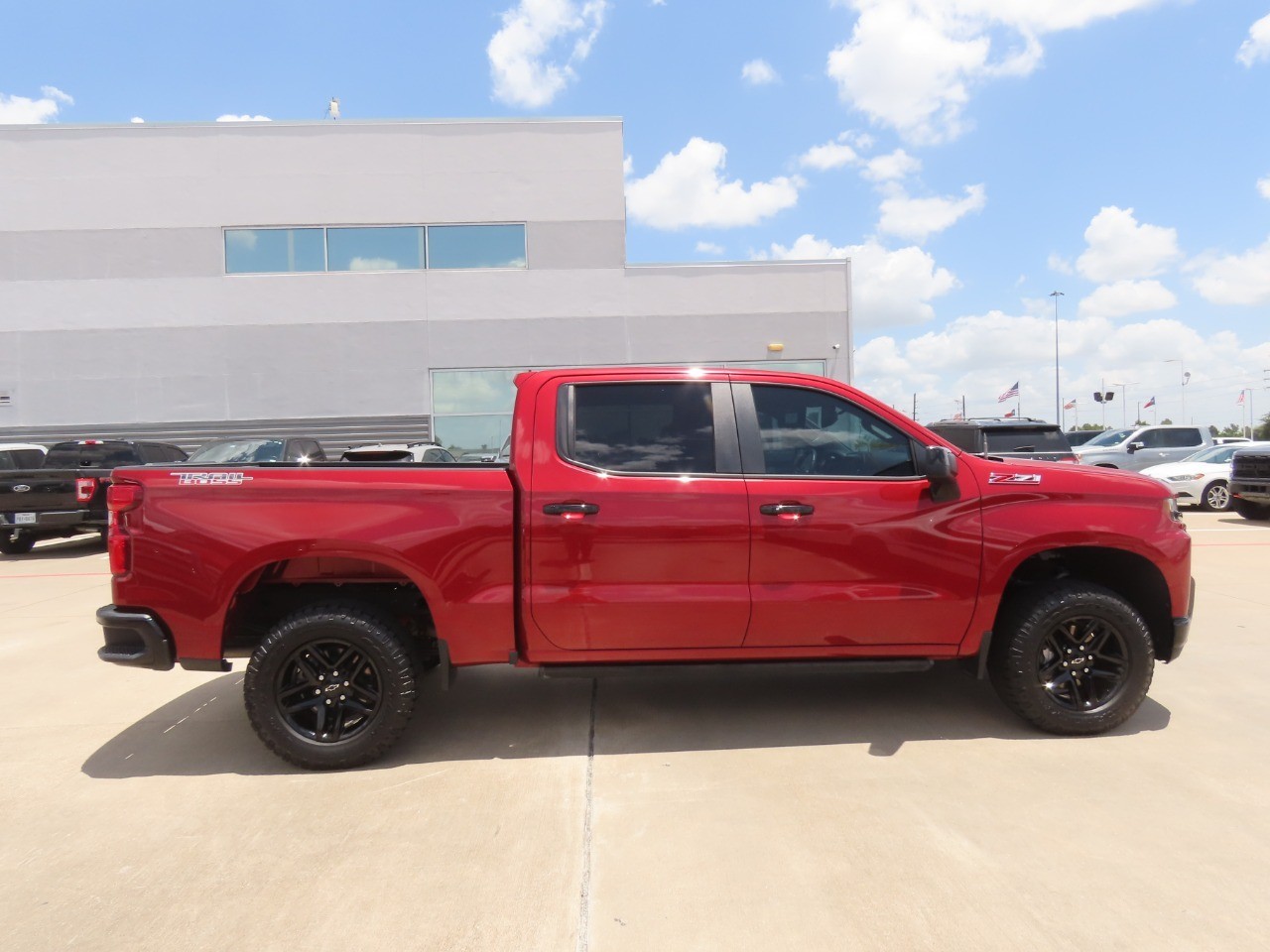 2020 Chevrolet Silverado 1500 LT Trail Boss - 9