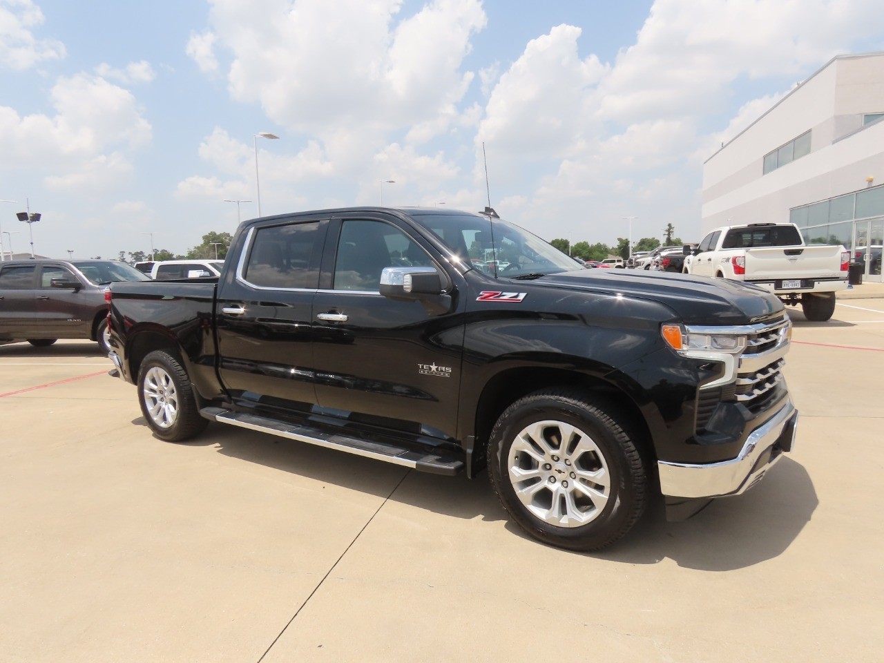 2022 Chevrolet Silverado 1500 LTZ - 6