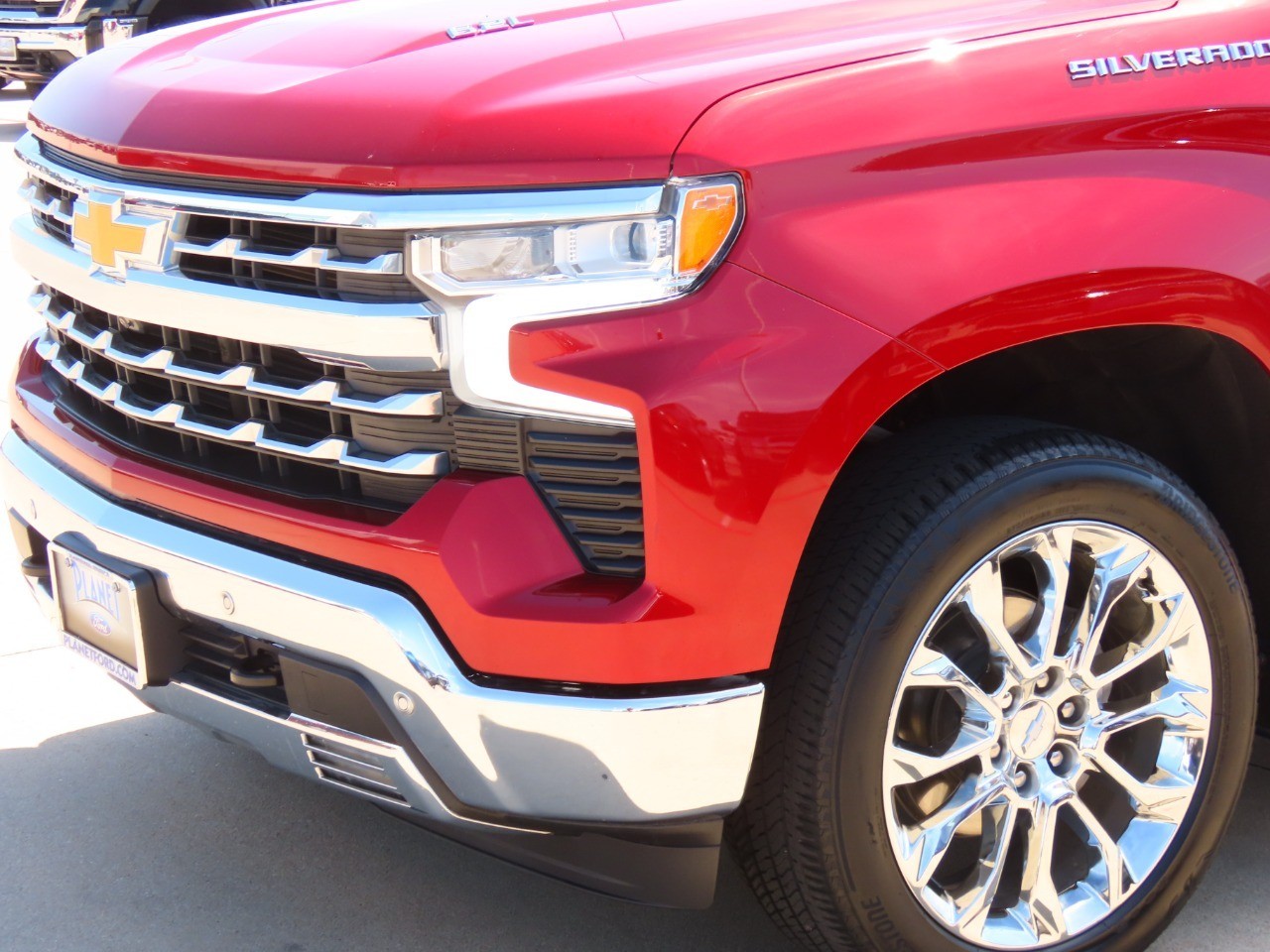 2023 Chevrolet Silverado 1500 LTZ - 2