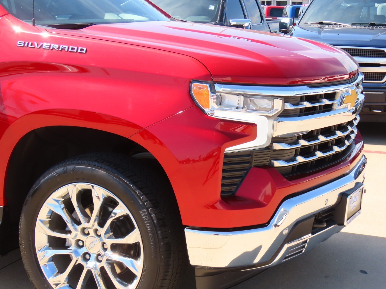 2023 Chevrolet Silverado 1500 LTZ - 5