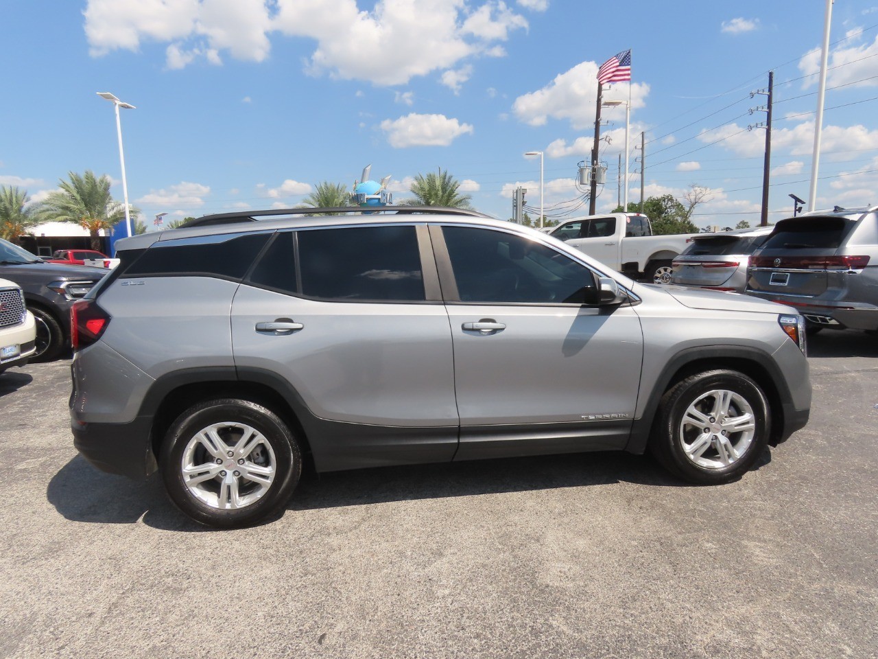 2024 GMC Terrain photo 10 of 33