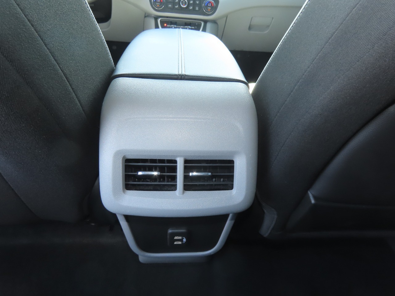 2024 GMC Terrain photo 22 of 33