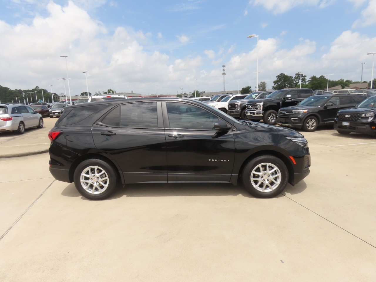 2024 Chevrolet Equinox LS - 9
