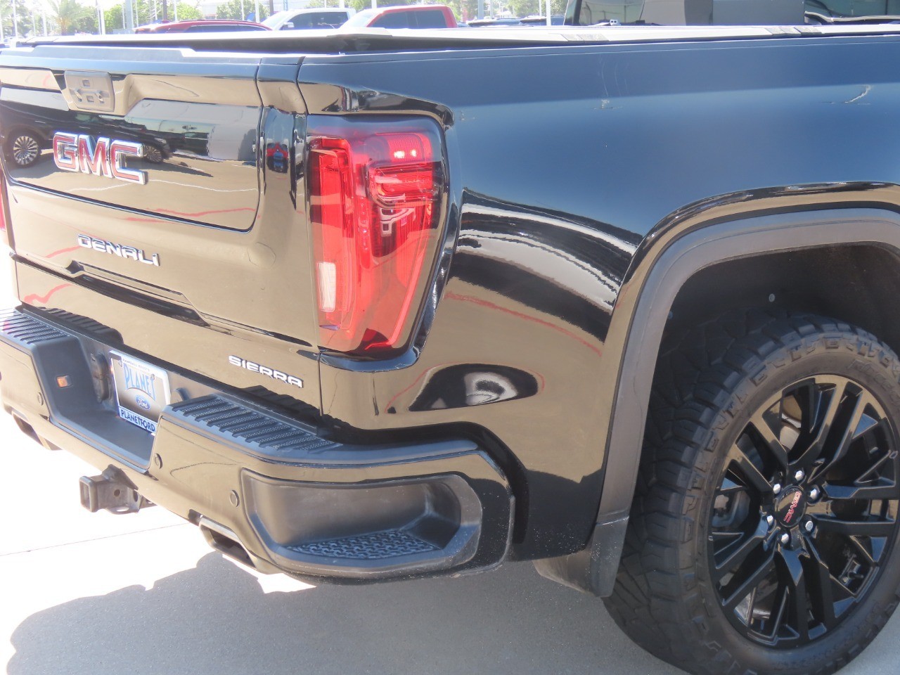 2021 GMC Sierra 1500 Denali - 11