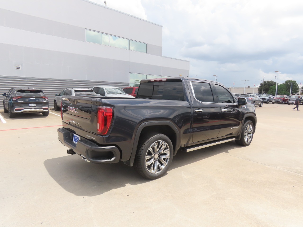 2023 GMC Sierra 1500 Denali - 10