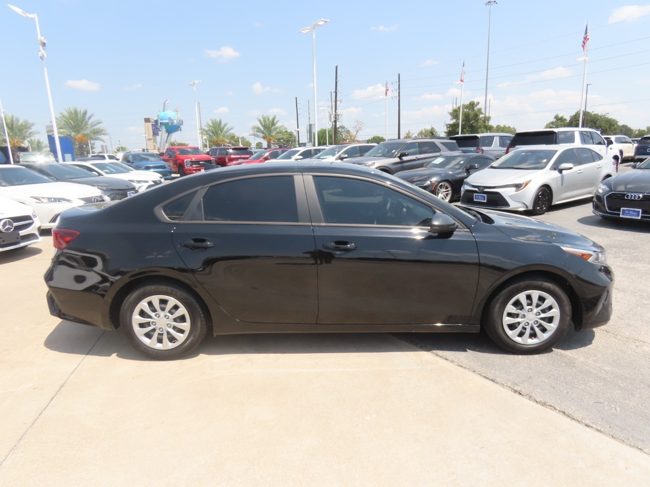 2024 Kia Forte LX - 9