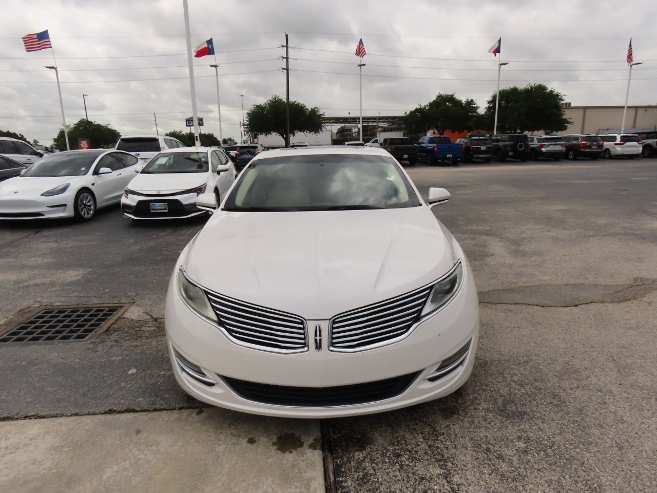 used 2013 Lincoln MKZ car, priced at $5,999