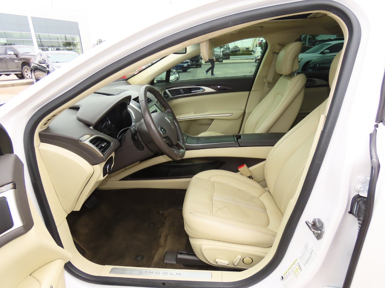 used 2013 Lincoln MKZ car, priced at $5,999