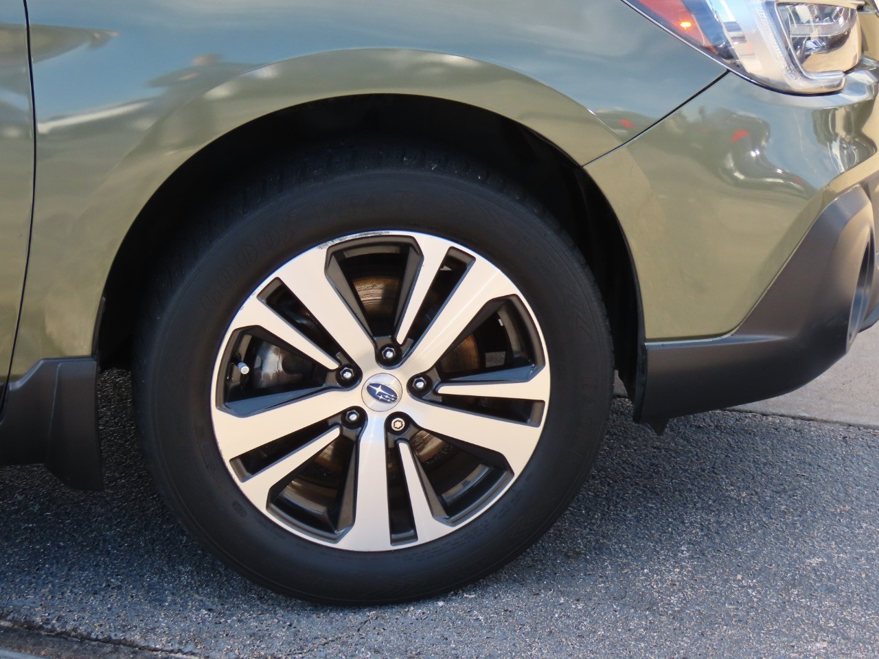 2019 Subaru Outback Limited - 8