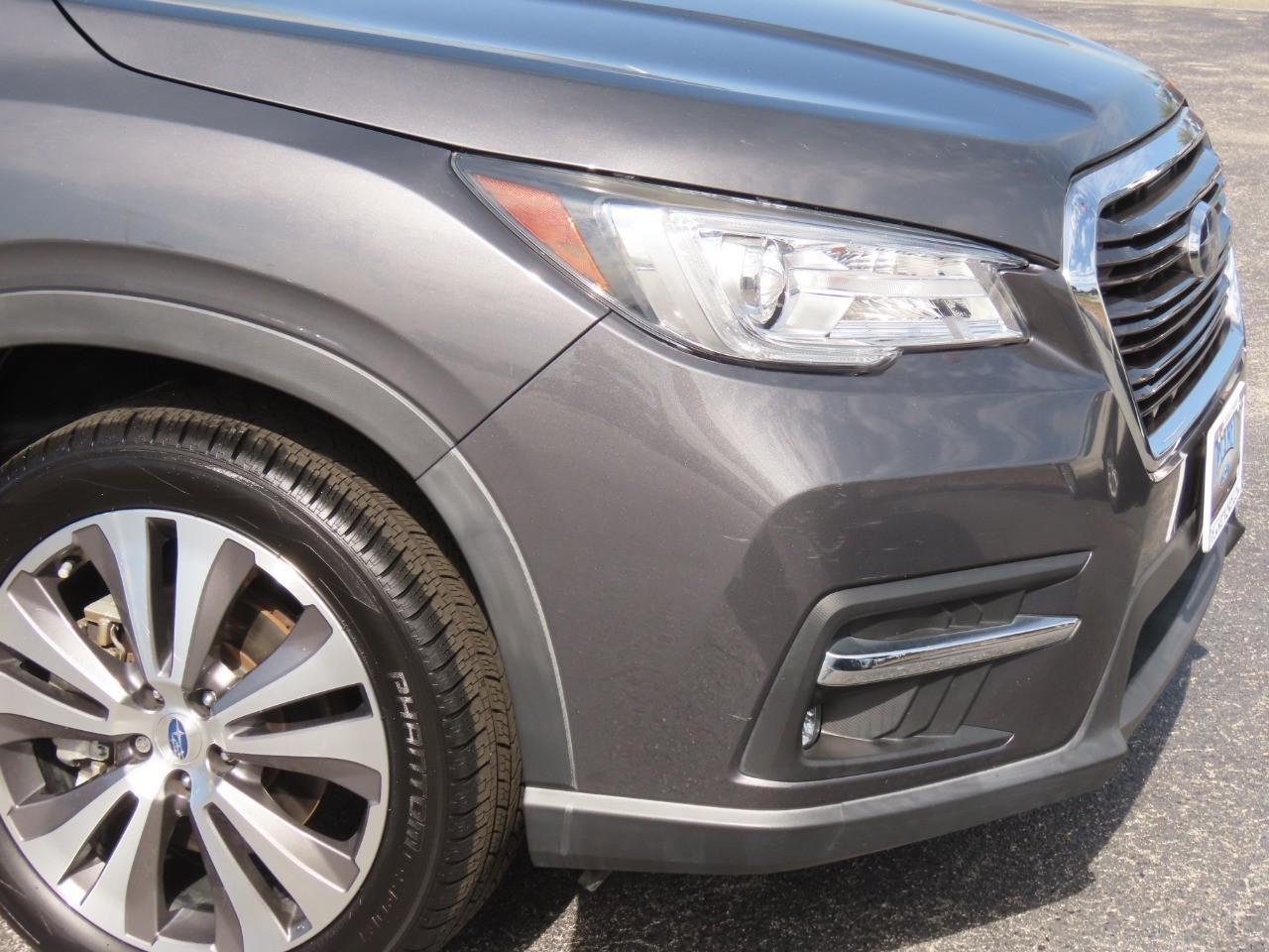 2020 Subaru Ascent photo 6 of 32