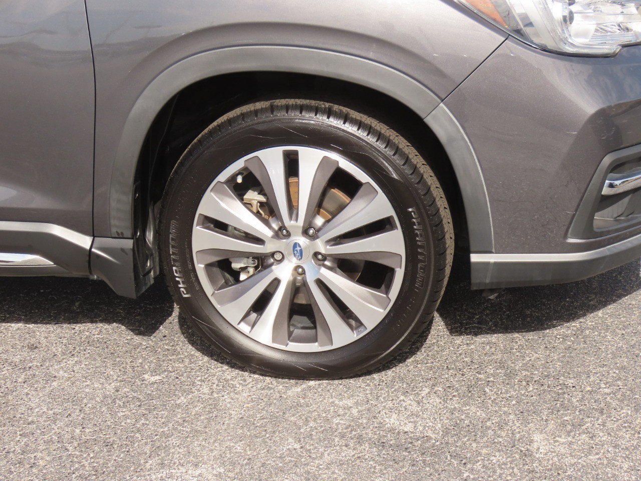 2020 Subaru Ascent photo 9 of 32