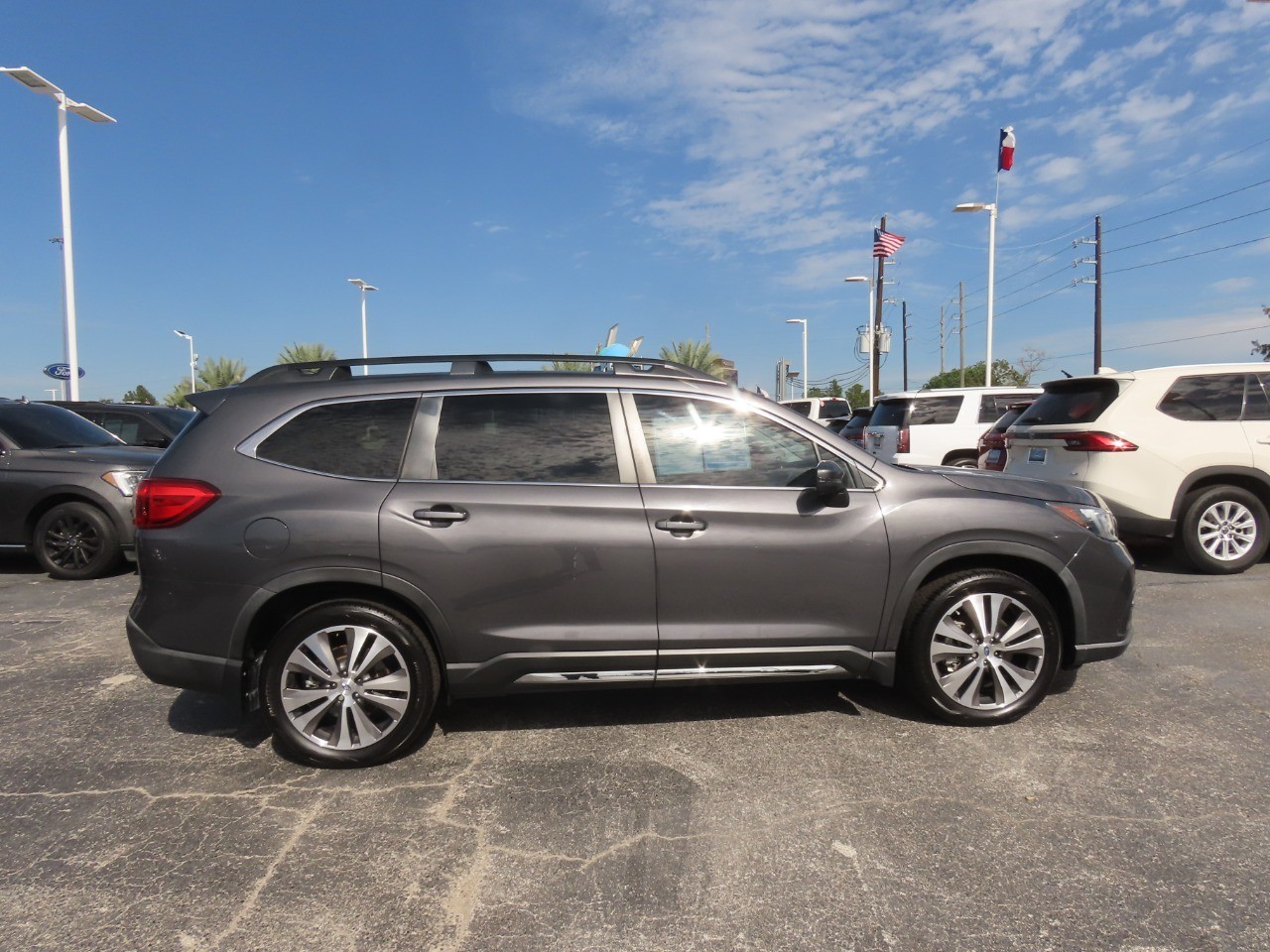 2020 Subaru Ascent photo 10 of 32