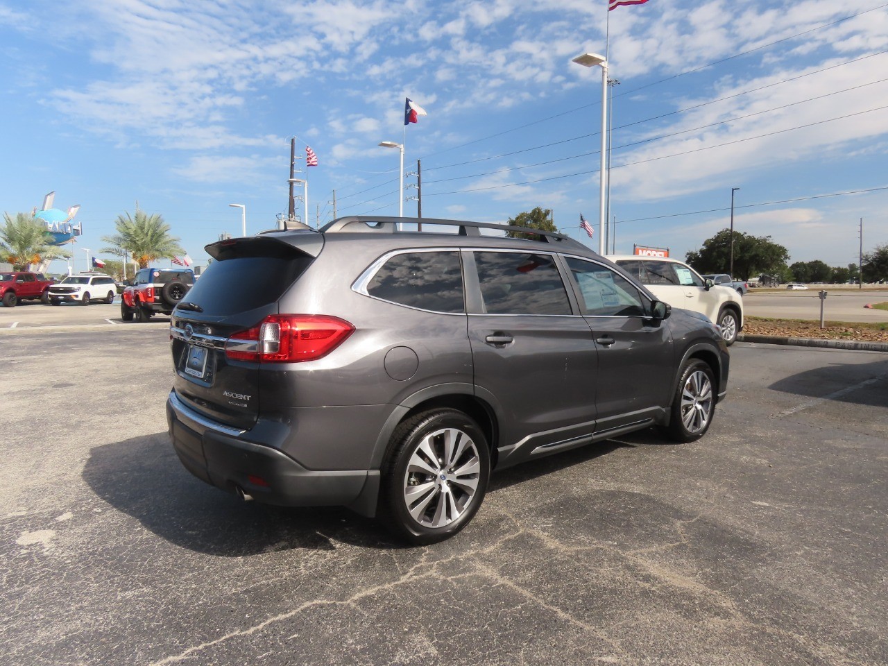 2020 Subaru Ascent photo 11 of 32