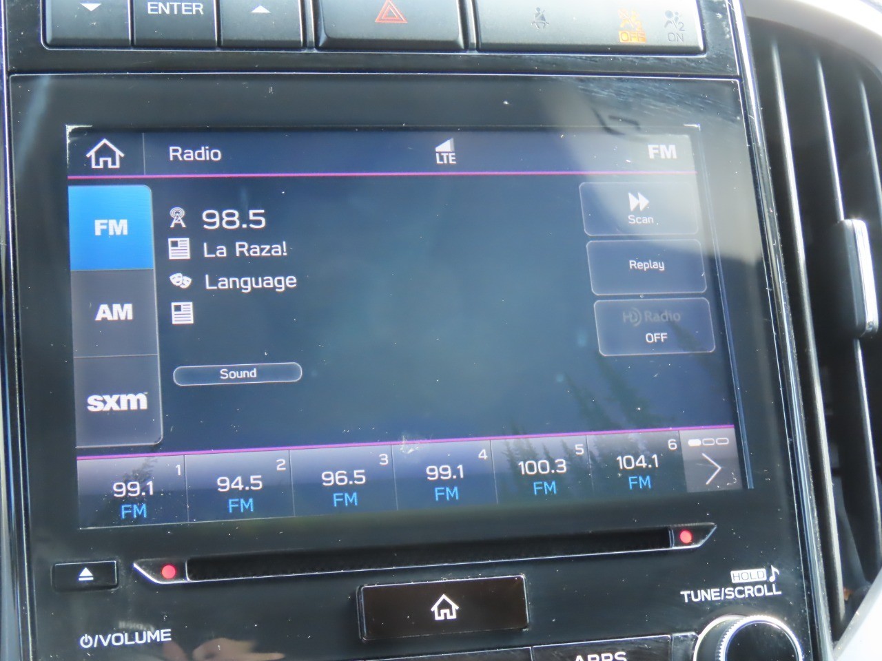 2020 Subaru Ascent photo 30 of 32