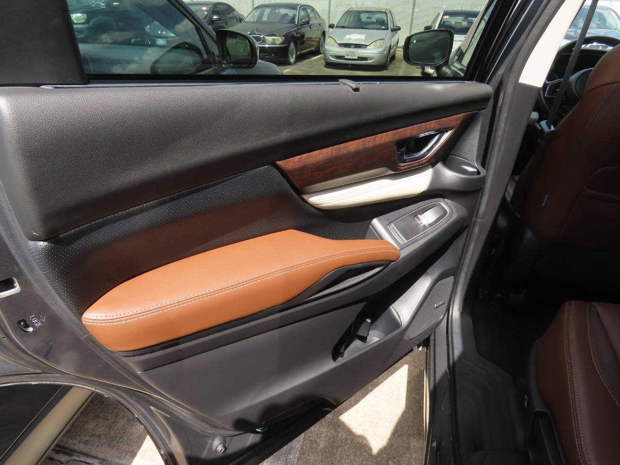 2019 Subaru Ascent photo 14 of 21