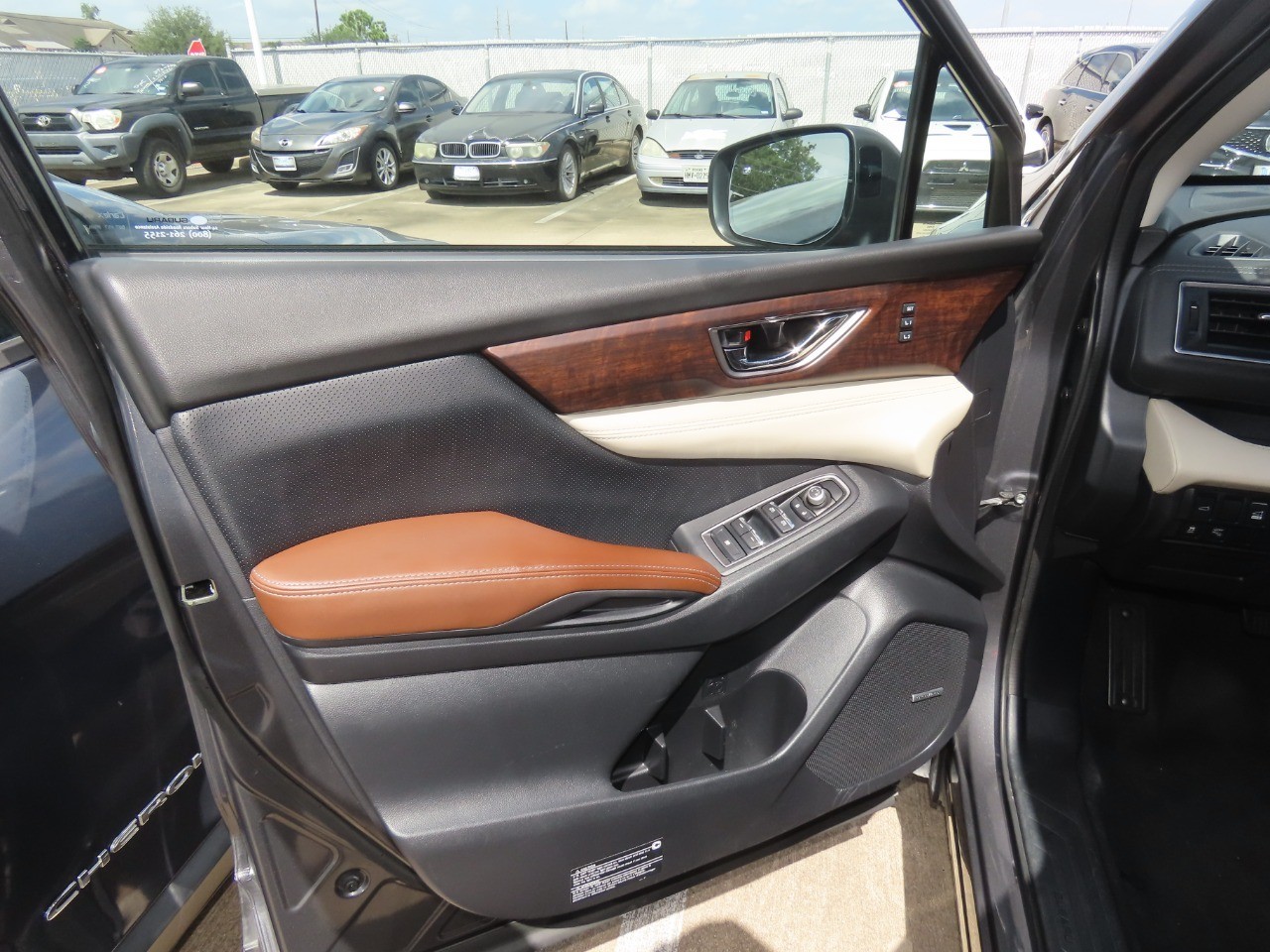 2019 Subaru Ascent photo 19 of 21