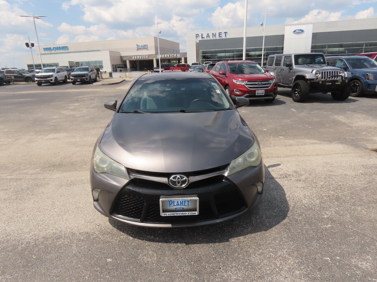 2016 Toyota Camry photo 5 of 30