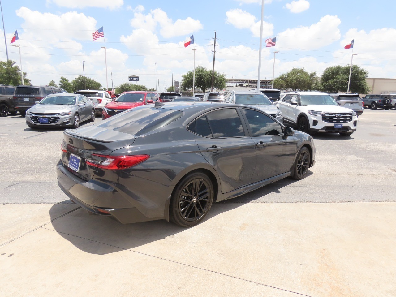 2025 Toyota Camry LE - 8