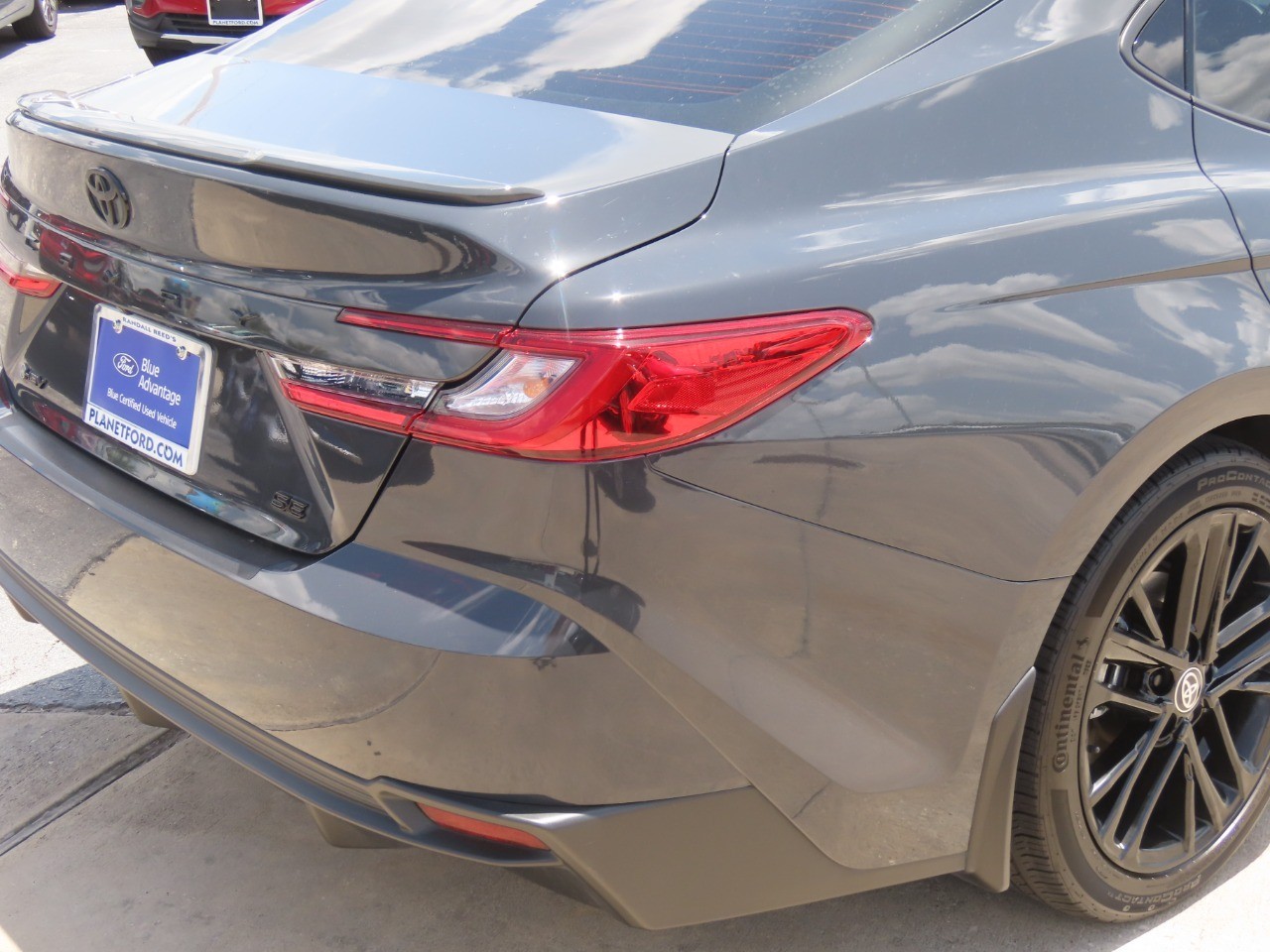 2025 Toyota Camry LE - 9