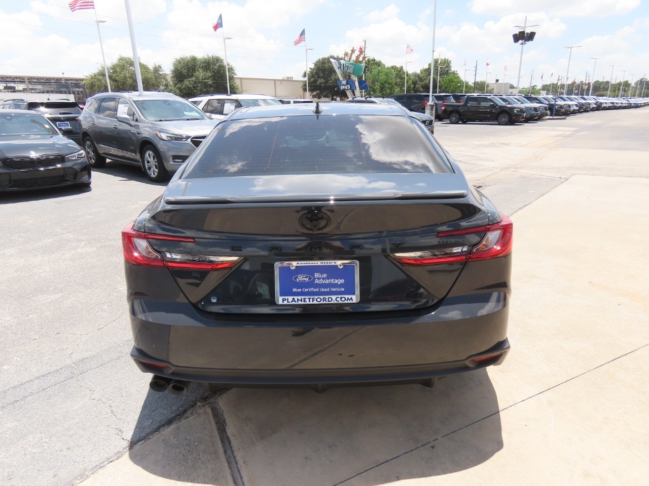 2025 Toyota Camry LE - 10