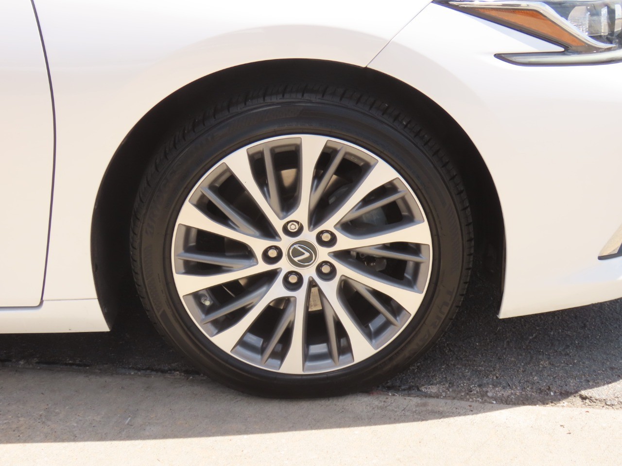2020 Lexus ES ES 350 - 6