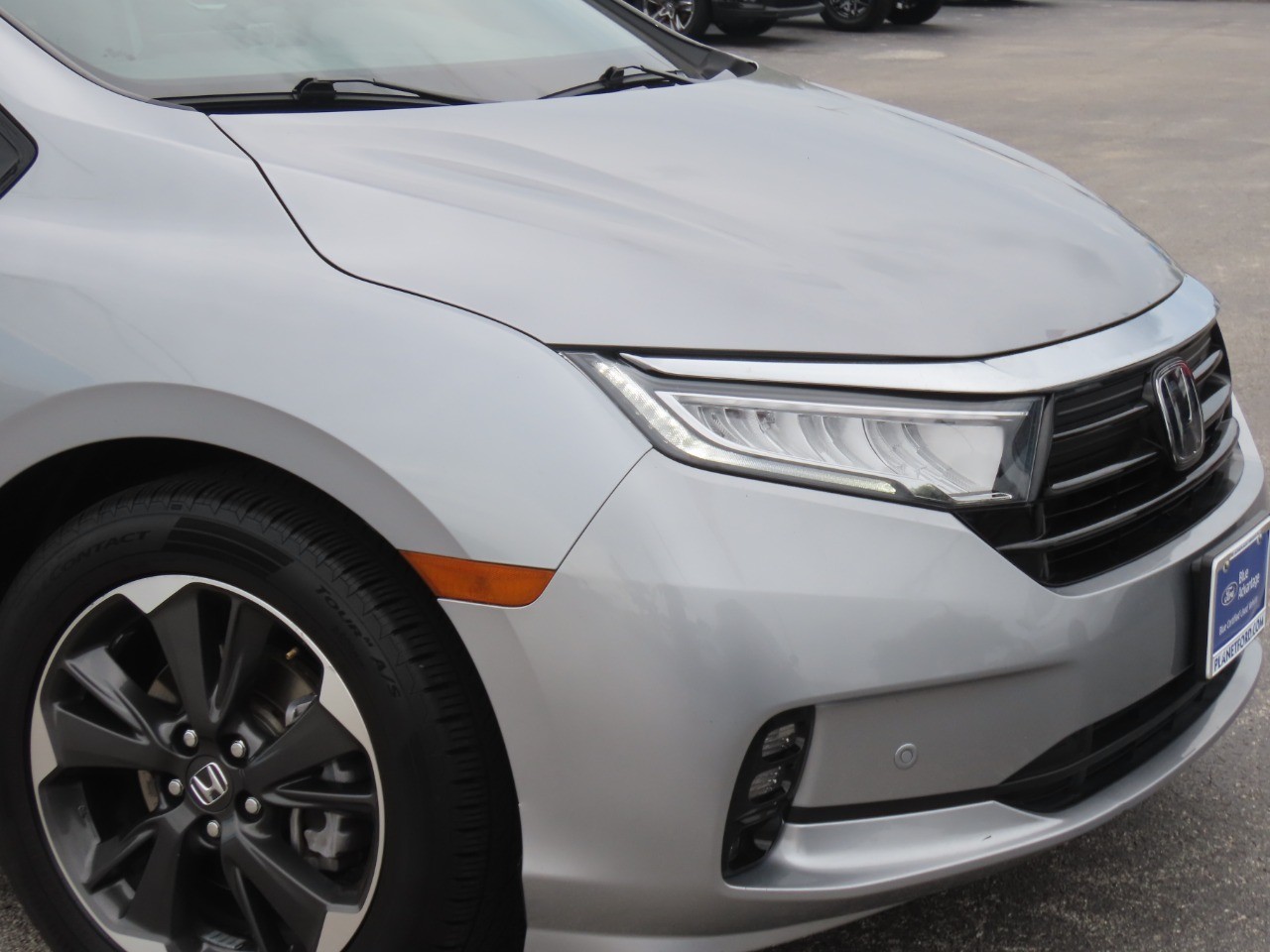 2023 Honda Odyssey photo 6 of 32